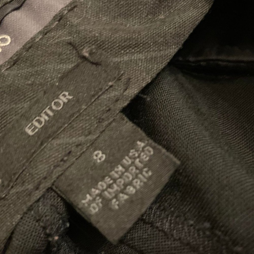 EUC Express Design Studio Women's Gray Editor Casual Bermuda Shorts size 8 - Picture 3 of 4